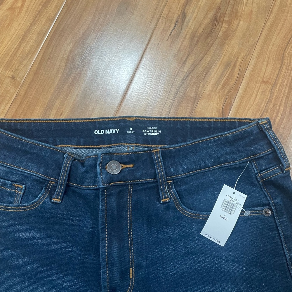 NWT - Old Navy - size 8 SHORT mid rise power slim straight jeans